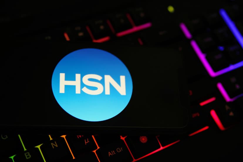 What are the differences between HSN and SAC code in GST?